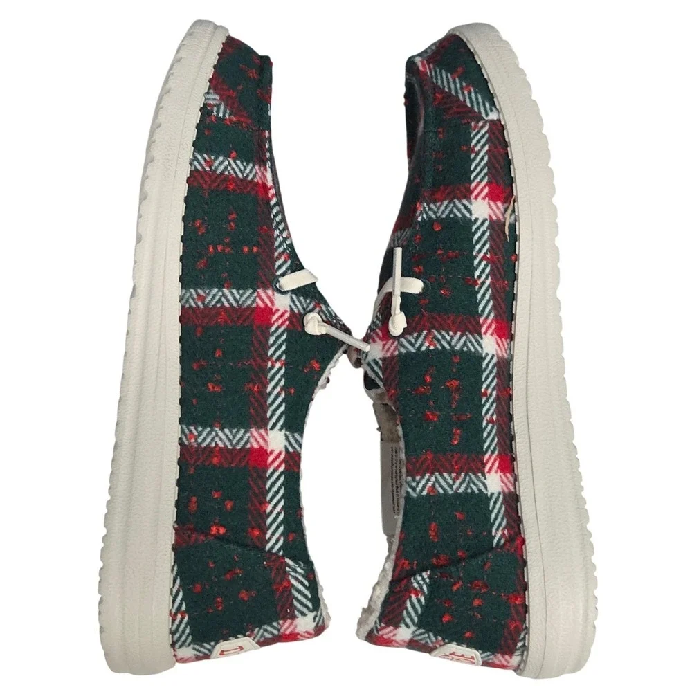 Hey Dude Wendy Plaid Loafers Women 7 Red Green Cozy Christmas Slip On Shoes New